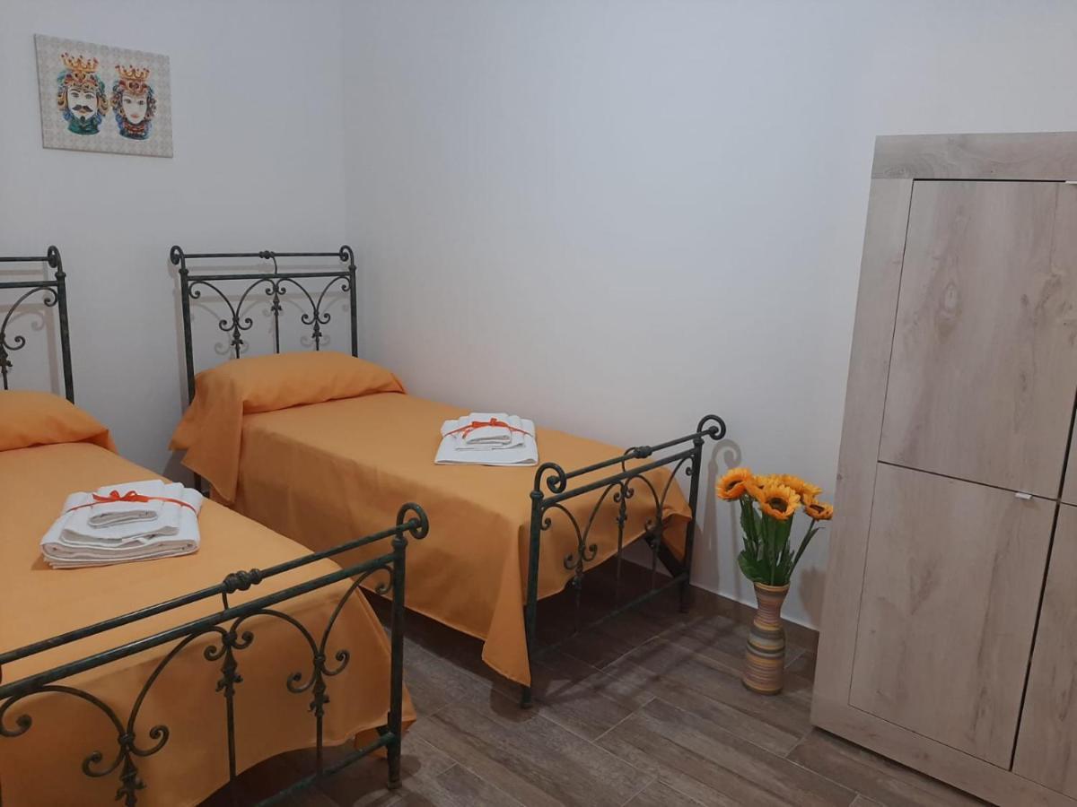 Casa Vacanze Il Girasole 바게리아 외부 사진